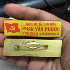 Thẻ tên ghim cài