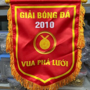 Cờ lưu niệm bóng đá đuôi bầu
