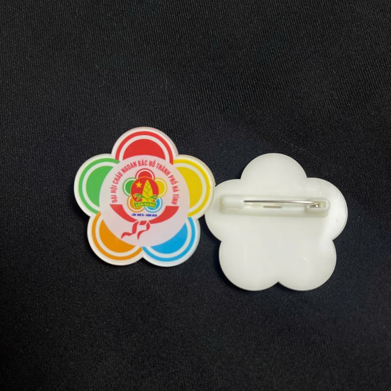 Huy hiệu mica cháu ngoan Bác Hồ