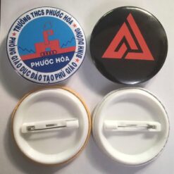 Huy hiệu nhựa tròn trường học theo yêu cầu