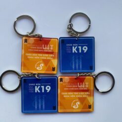 In ấn móc khóa mica tân sinh viên