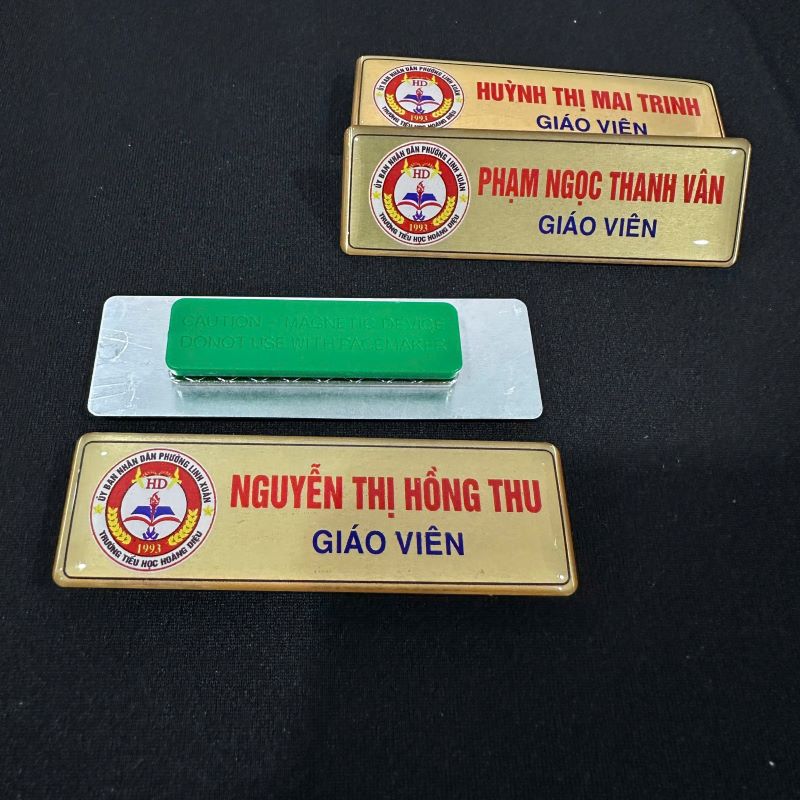 bang-ten-truong-hoc-gia-re