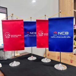 Cờ để bàn doanh nghiệp
