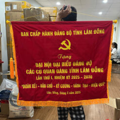 Cờ Đảng ban chấp hành tỉnh Lâm Đồng