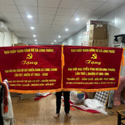 Thêu bức trướng