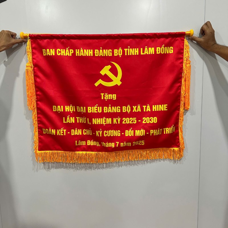 Cờ Đảng bộ tỉnh Lâm Đồng