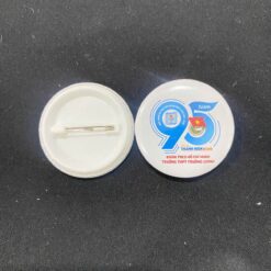 Huy hiệu nhựa thiết kế 2 mặt